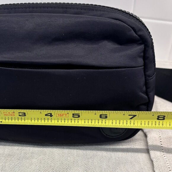 EUC VUORI All Around Hip Pack - Black - Unisex - Picture 11 of 12